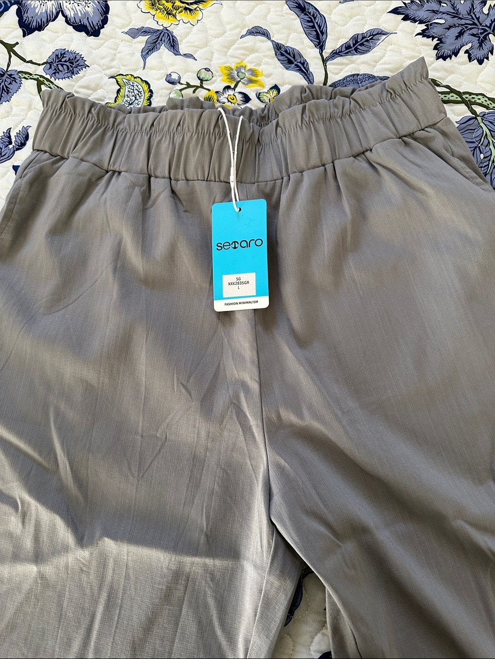 Women’s gray pants